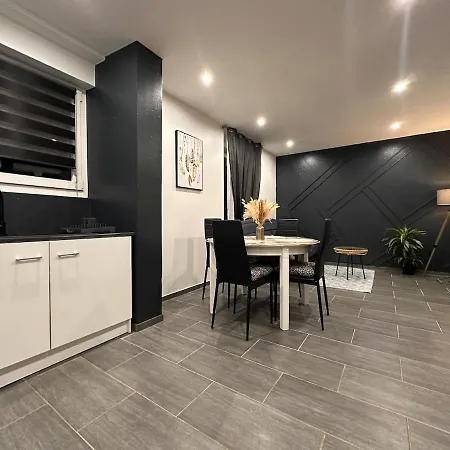 Petit Cocon Apartment *